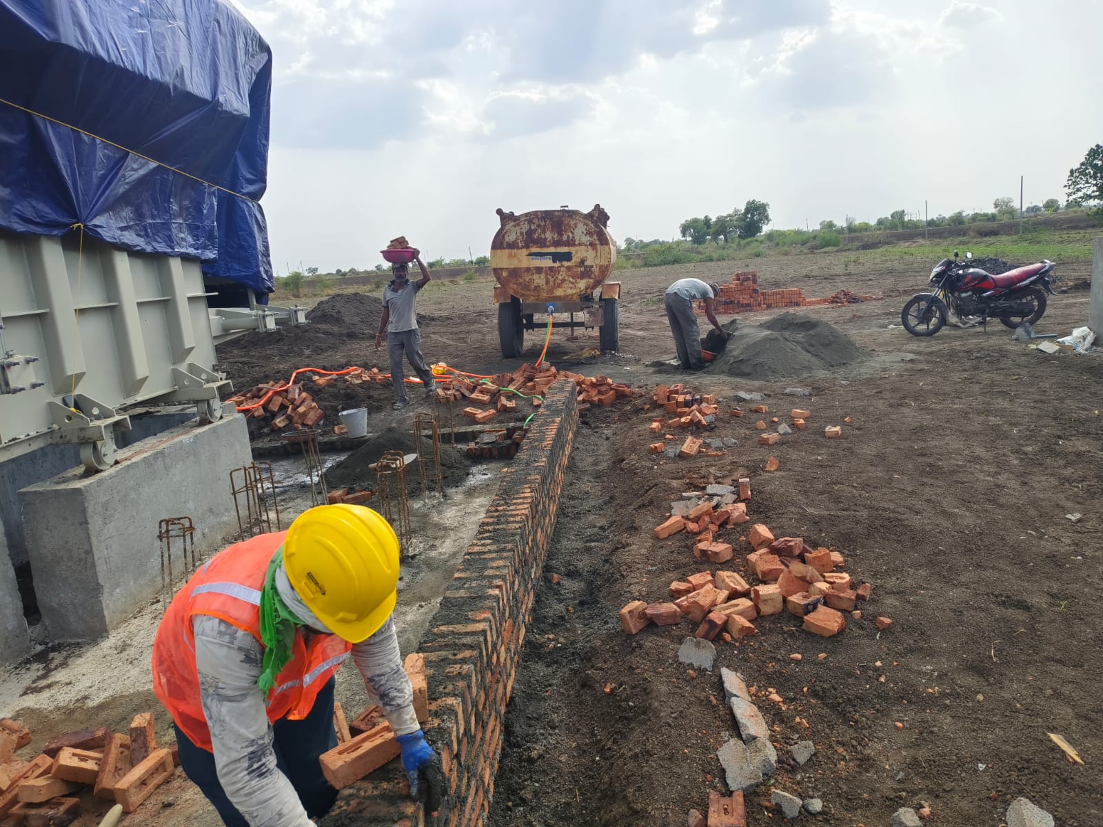 whatsapp image 2025 11 04 at 6.14.47 pm (1)